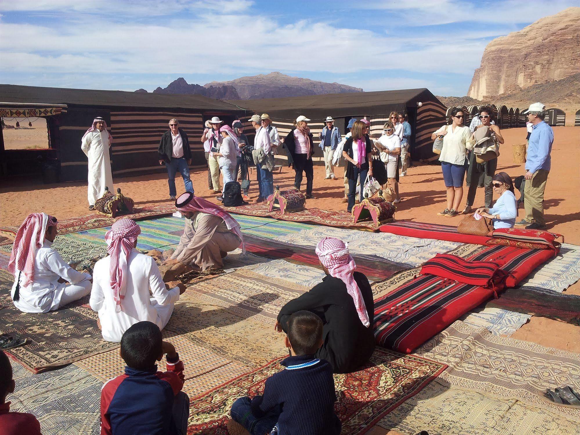 Wadi Rum Caravan Camp Bagian luar foto